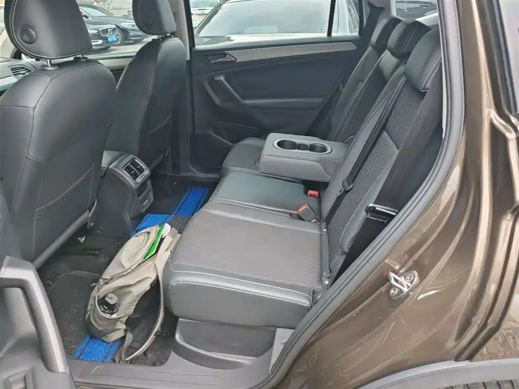 Volkswagen Tiguan L 2018 — фото 17