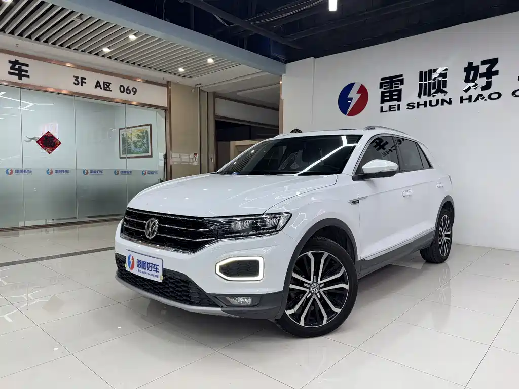 Volkswagen T-Roc 2020 — фото 1