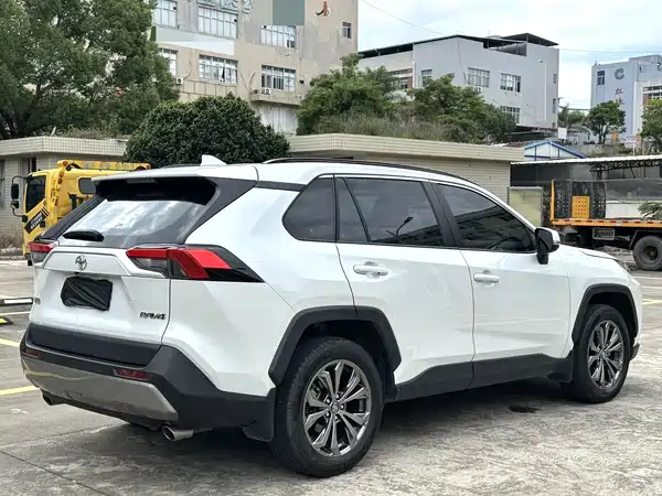 Toyota RAV4 2023
