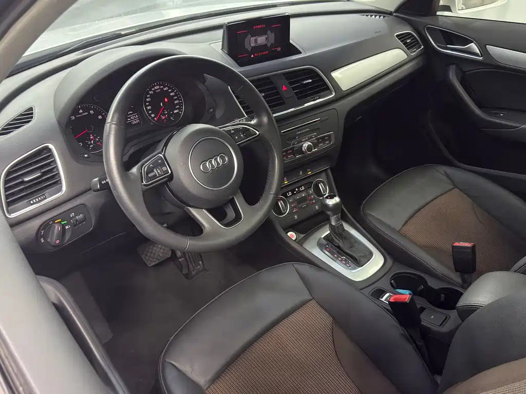 Audi Q3 2018 — фото 10