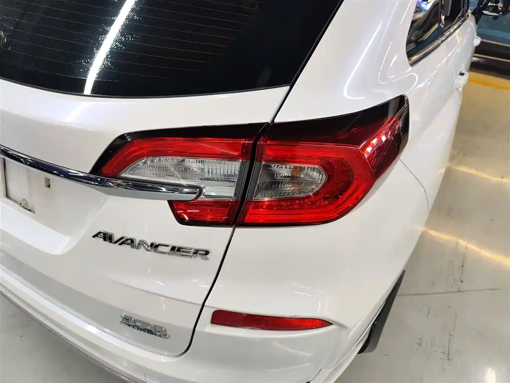 Honda Avancier 2018 — фото 8