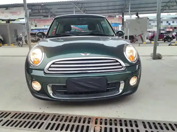MINI 2011