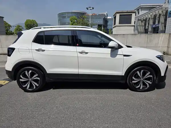 Volkswagen T-Cross 2019