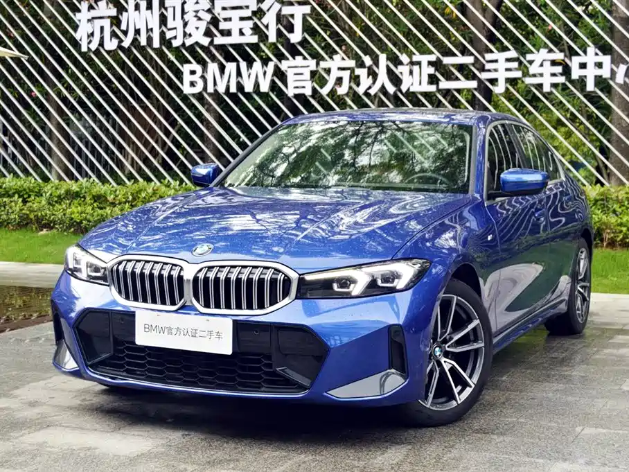 BMW 3 Series 2024 — фото 1