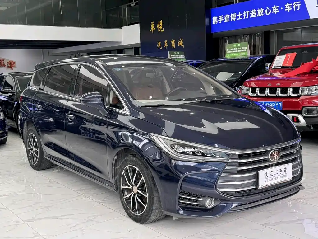 BYD MAX 2018 — фото 5