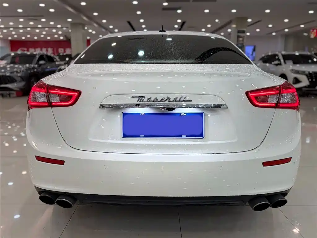 Maserati Ghibli 2015 — фото 13