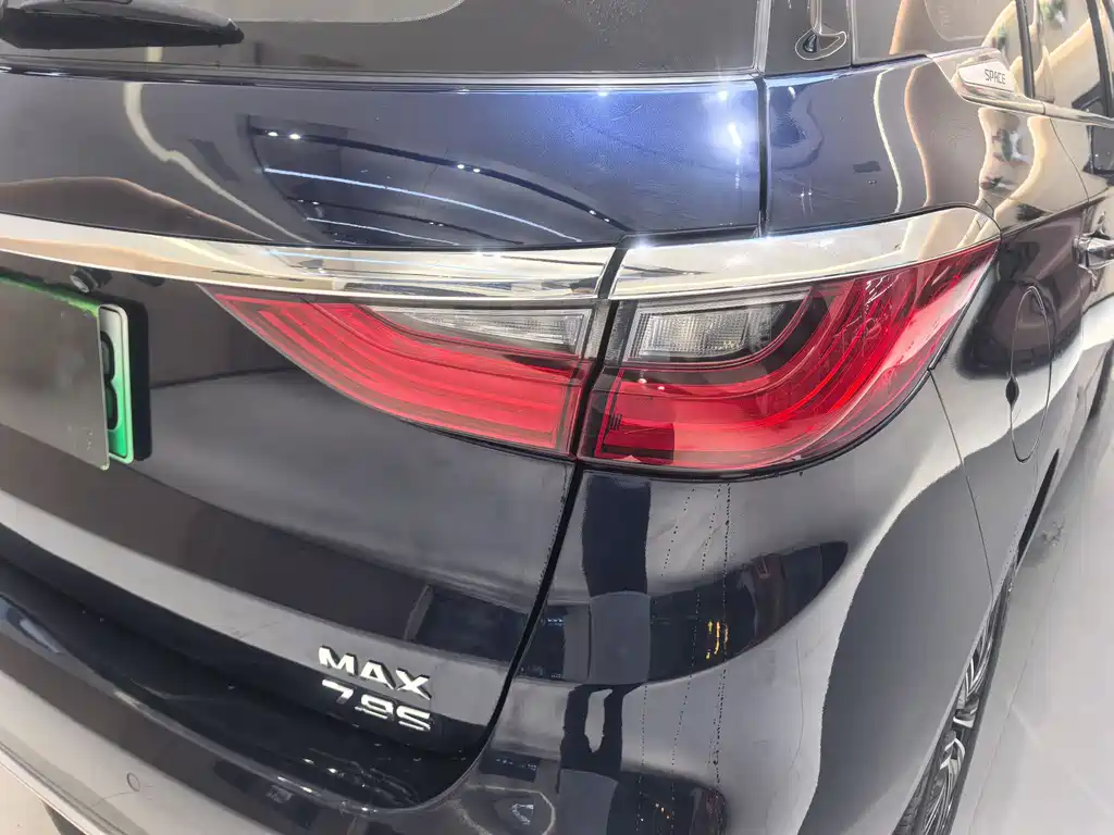 BYD MAX New Energy 2021 — фото 24