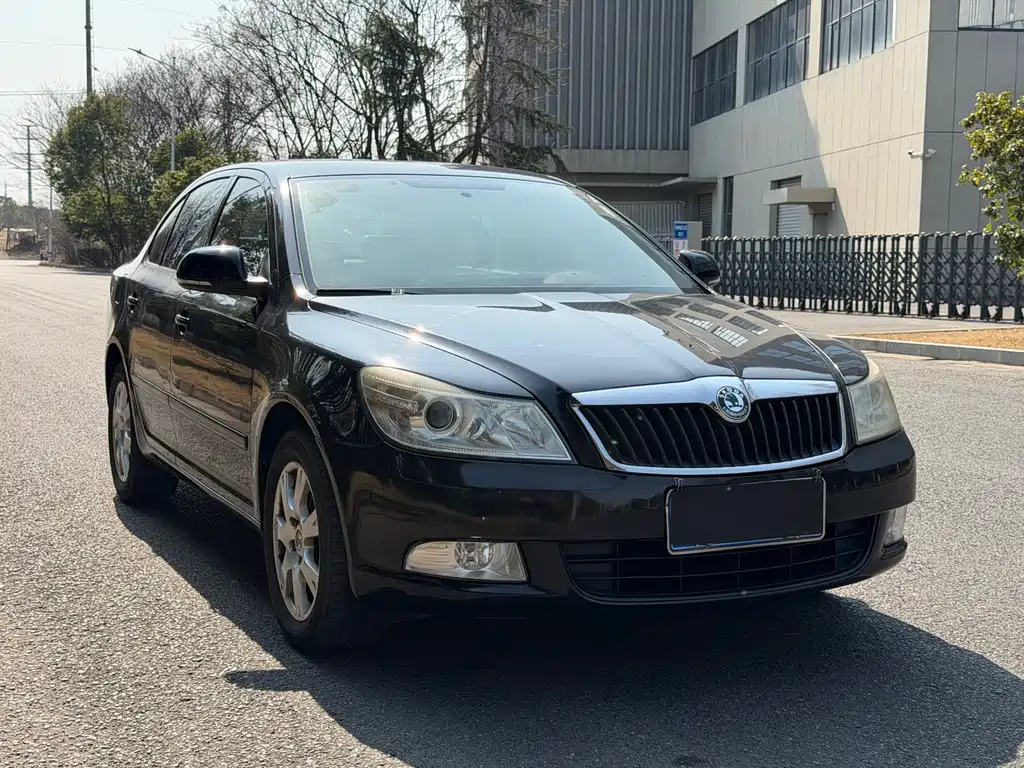 Skoda Octavia 2013 — фото 3