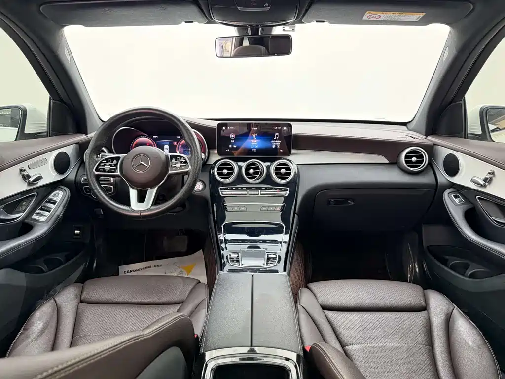 Mercedes-Benz GLC 2020 — фото 23