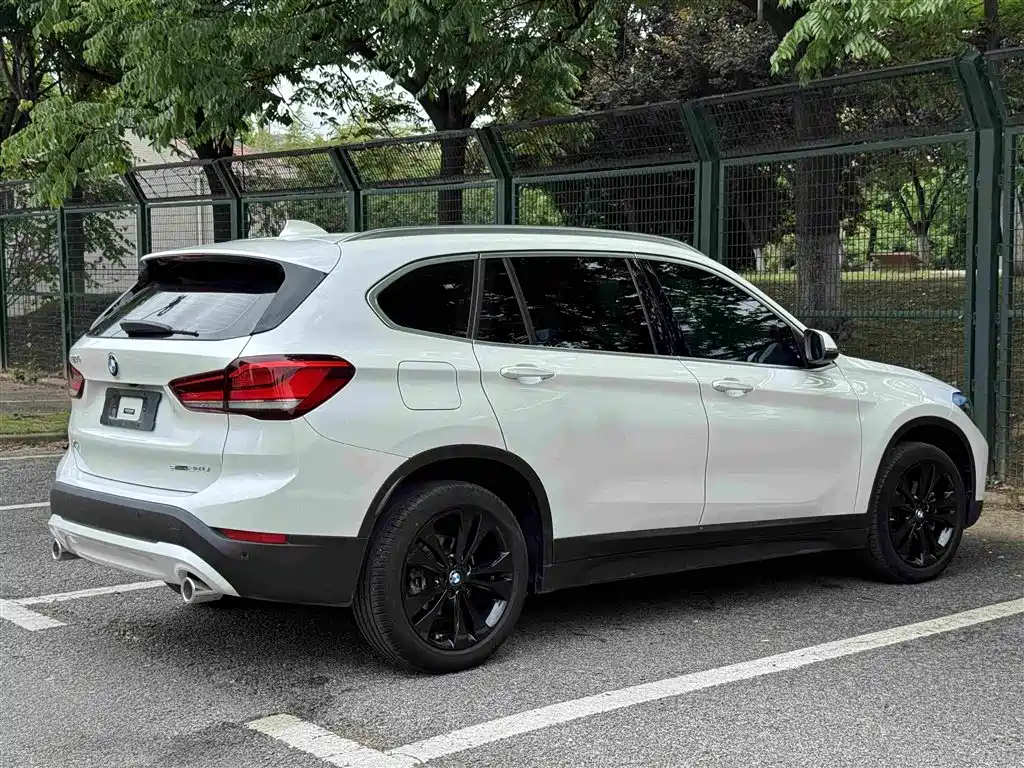 BMW X1 2021 — фото 10