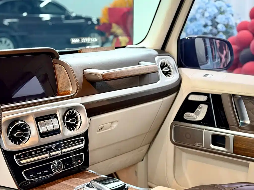 Mercedes-Benz G-Class AMG 2025 — фото 7