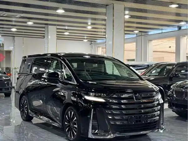 Toyota Vellfire 2023