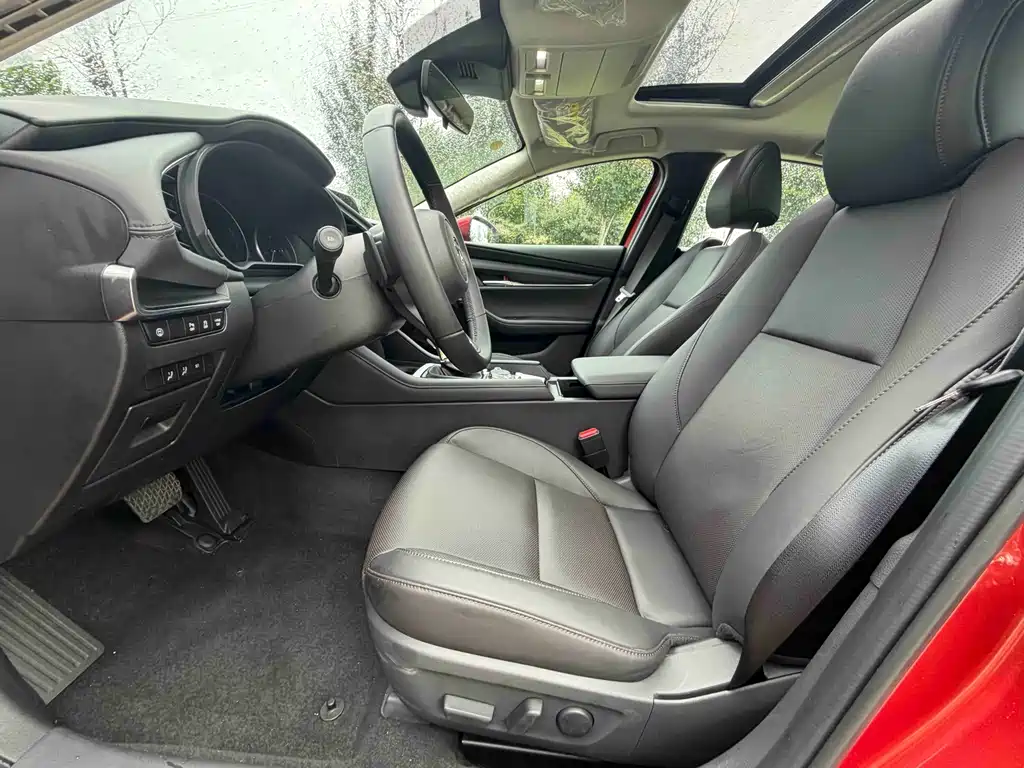 Mazda 3 Axela 2026
