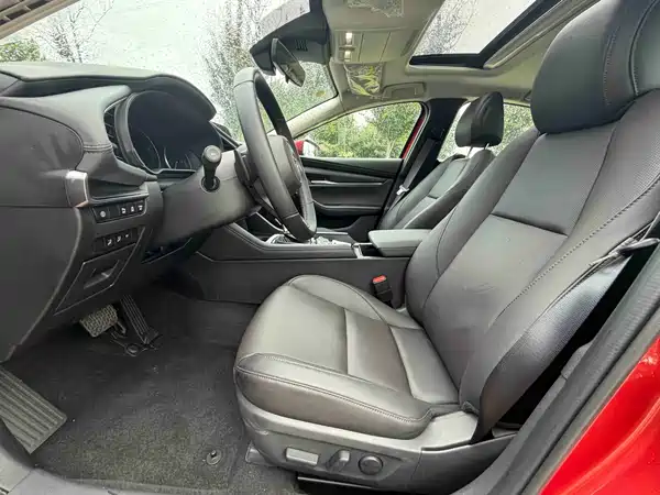 Mazda 3 Axela 2026
