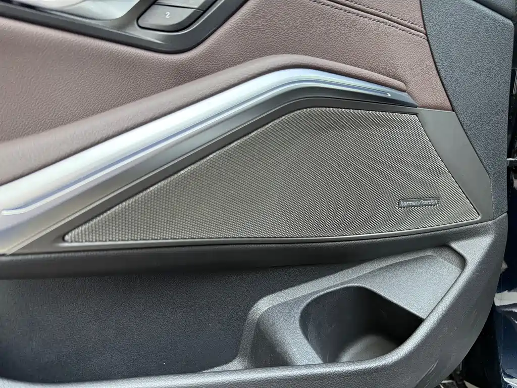 BMW 3 Series 2021 — фото 15