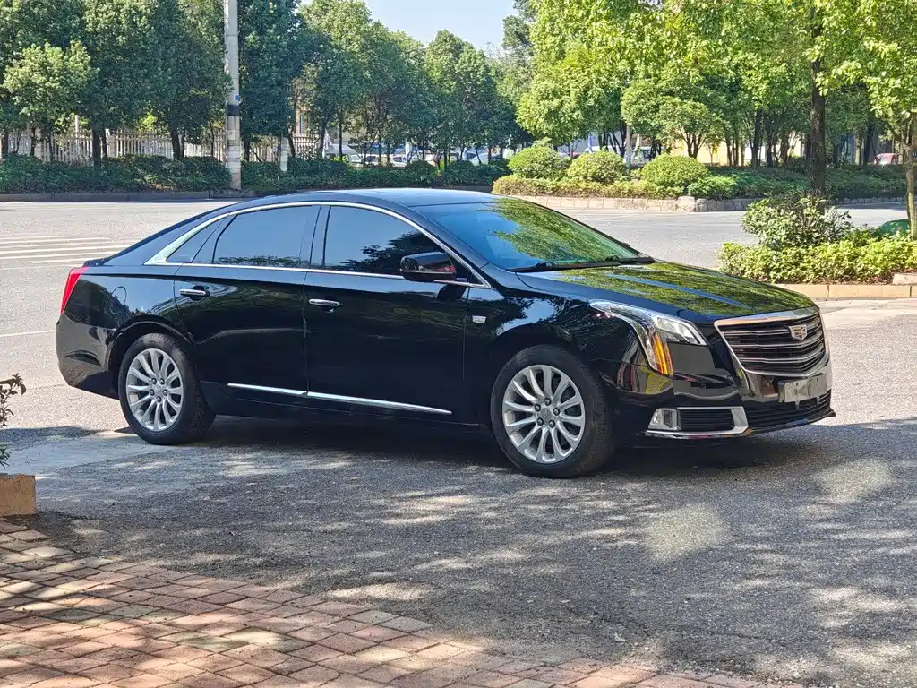 Cadillac XTS 2017 — фото 4