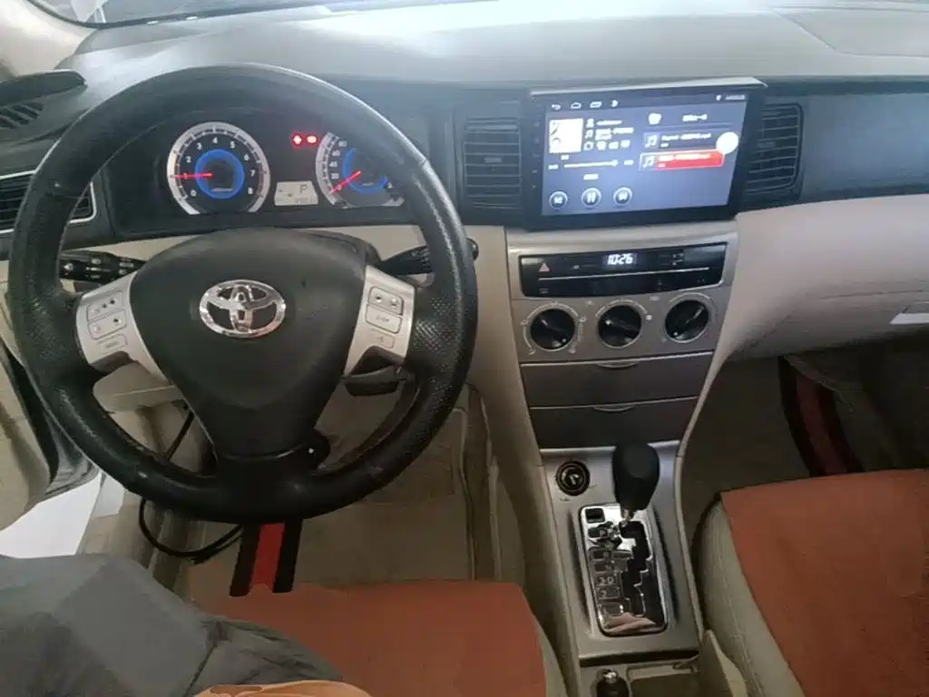 Toyota Corolla 2016 — фото 10