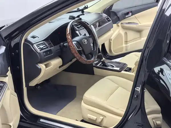 Toyota Camry 2016