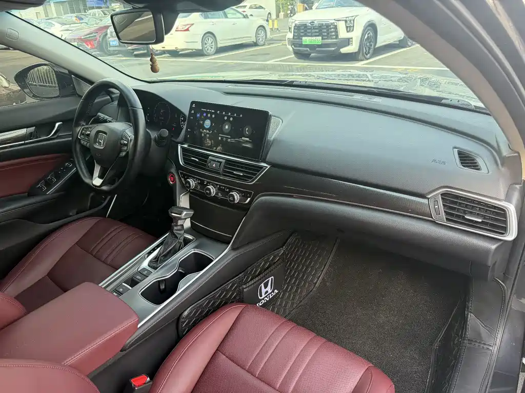 Honda Accord 2022 — фото 15