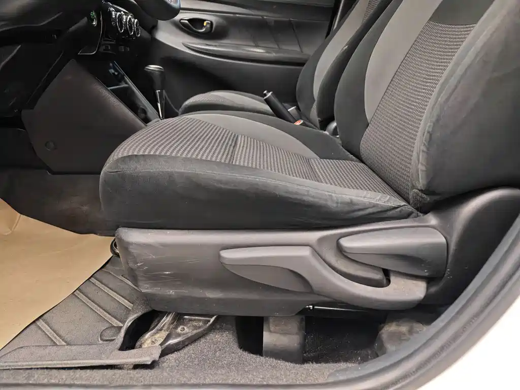 Toyota Vios 2023 — фото 10