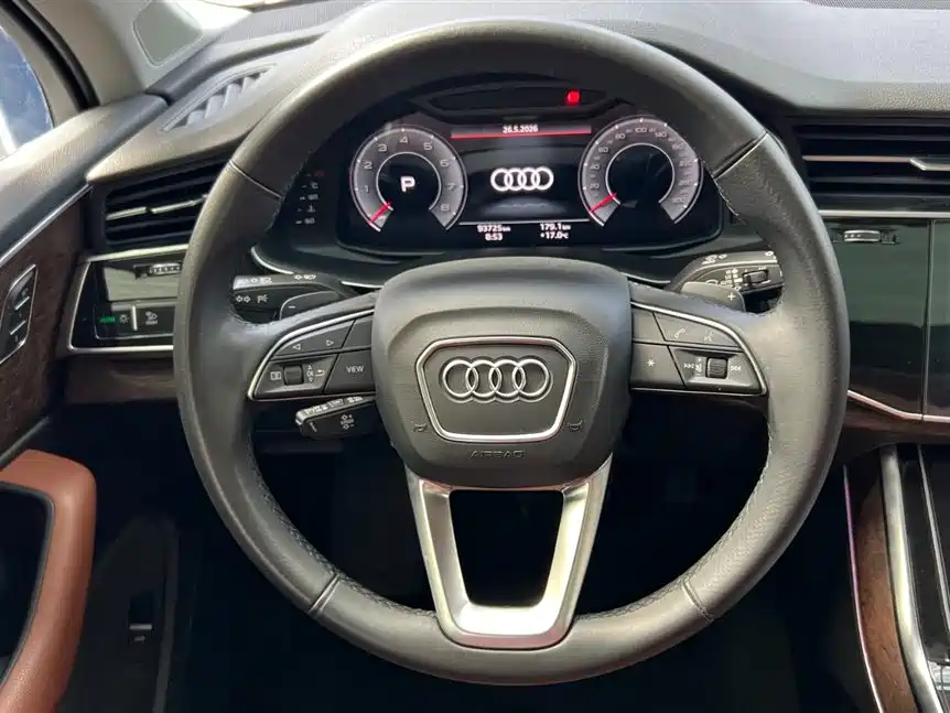 Audi Q7 2022 — фото 8