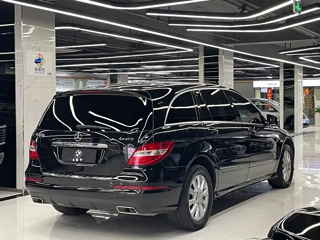 Mercedes-Benz R-Class 2017 — фото 4