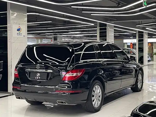 Mercedes-Benz R-Class 2017