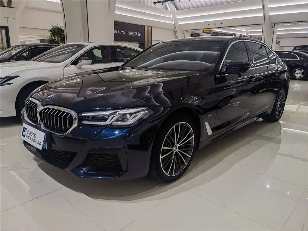 BMW 5 Series 2024 — фото 1