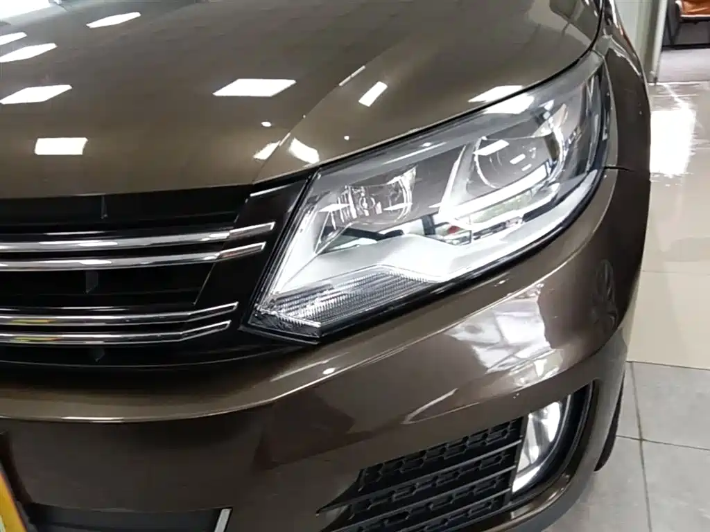 Volkswagen Tiguan 2017 — фото 24