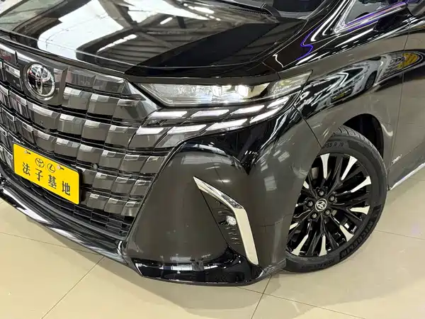 Toyota Alphard 2024