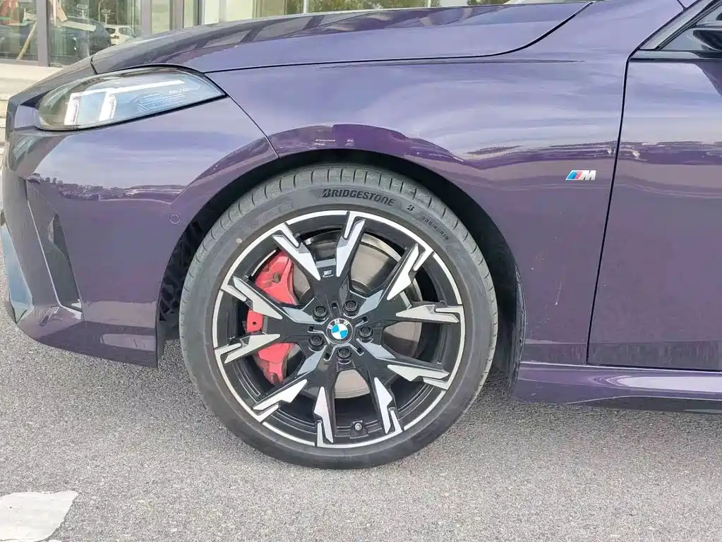 BMW M235L 2025