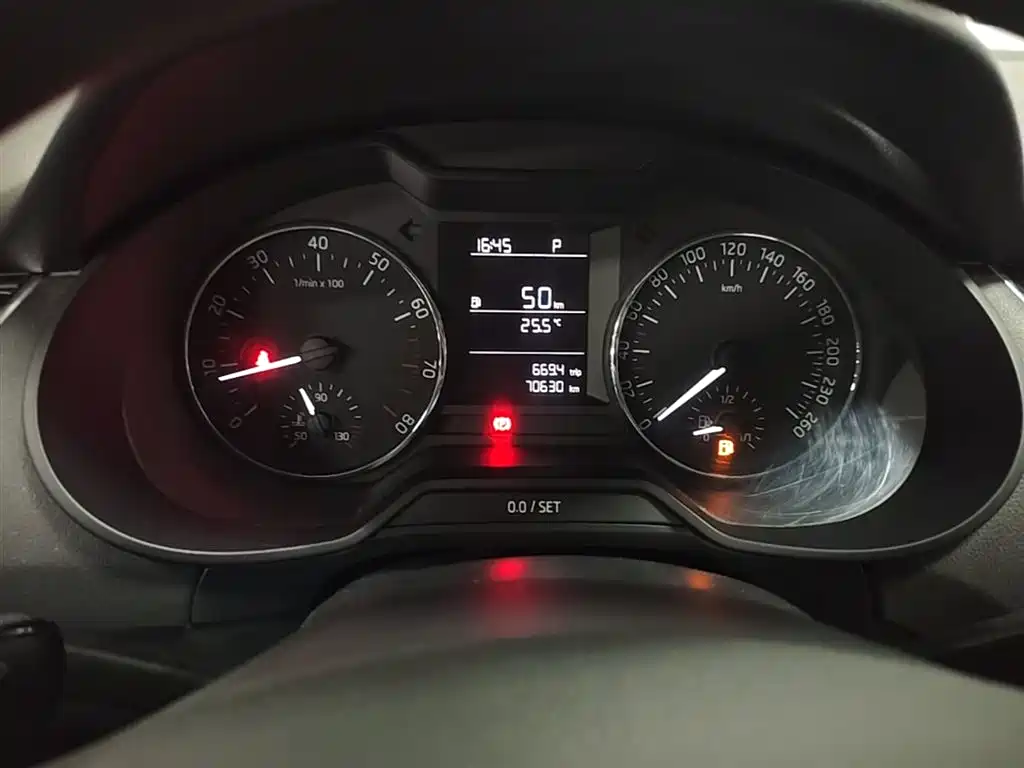 Skoda Octavia 2017 — фото 18