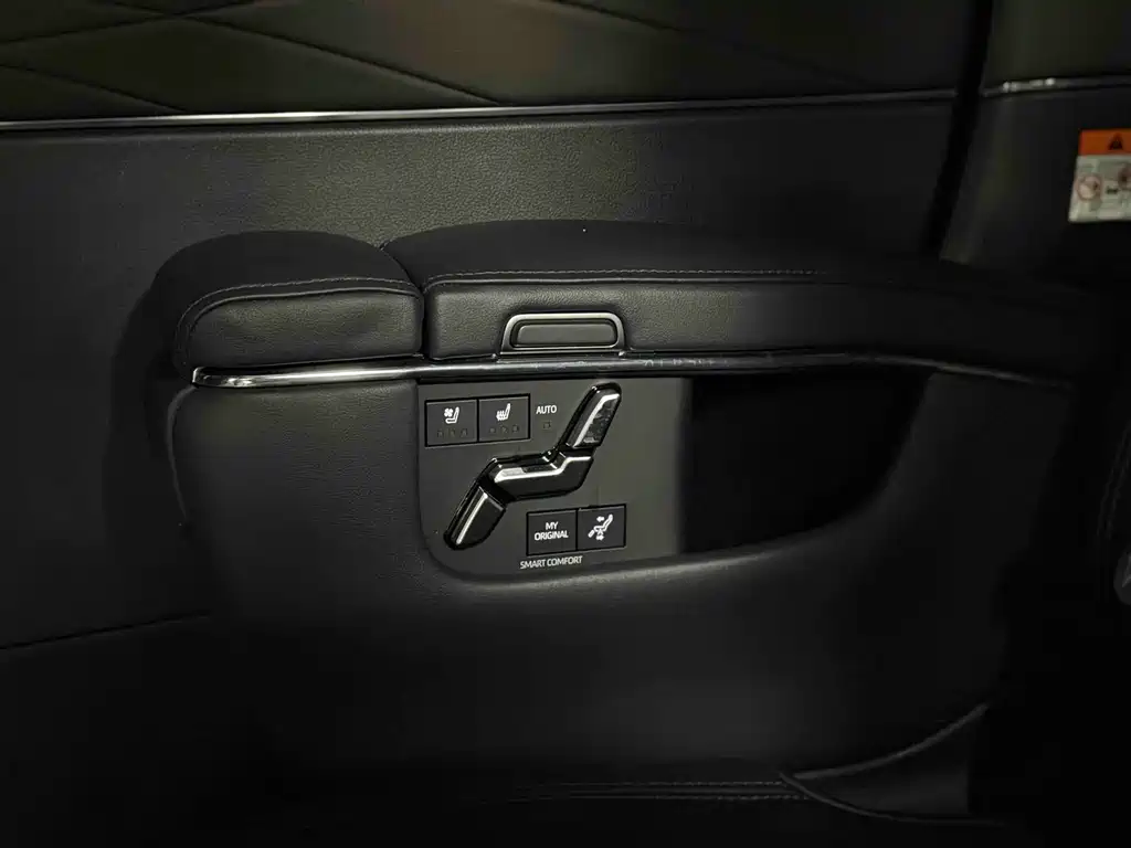 Toyota Alphard 2024 — фото 17
