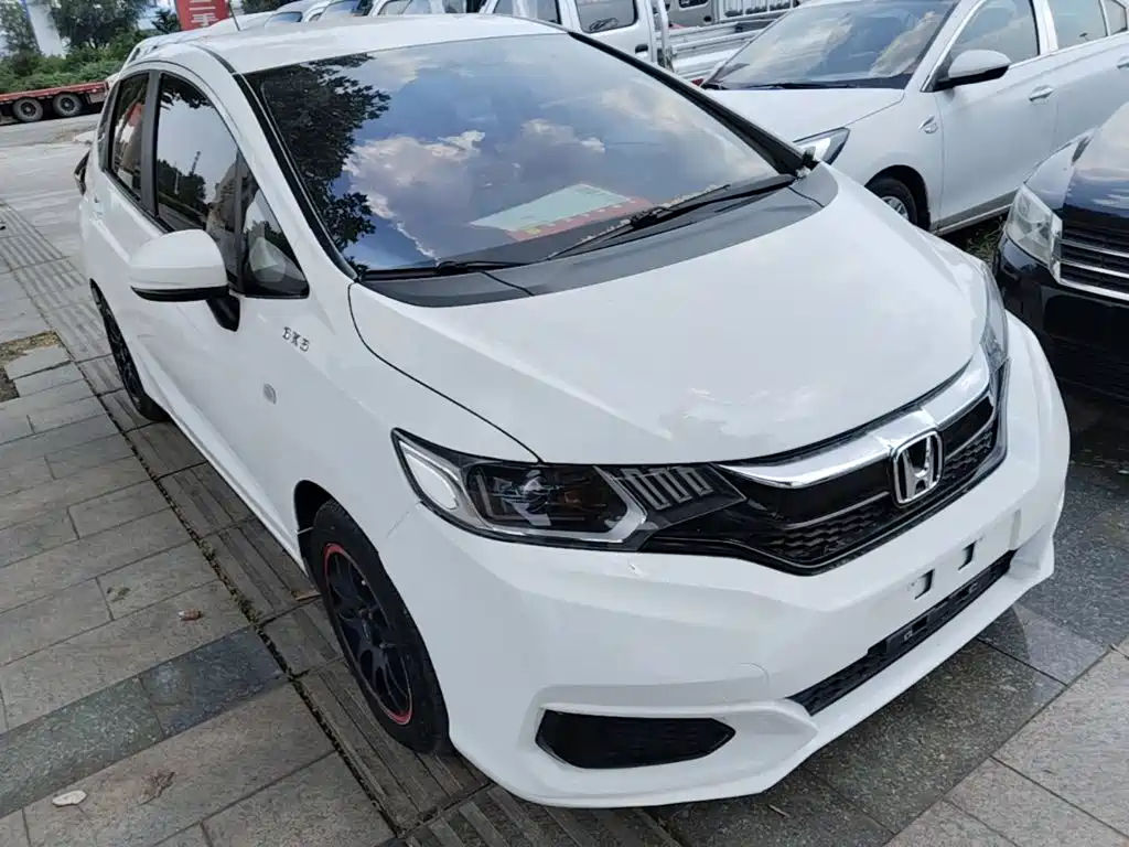 Honda Fit 2018 — фото 4