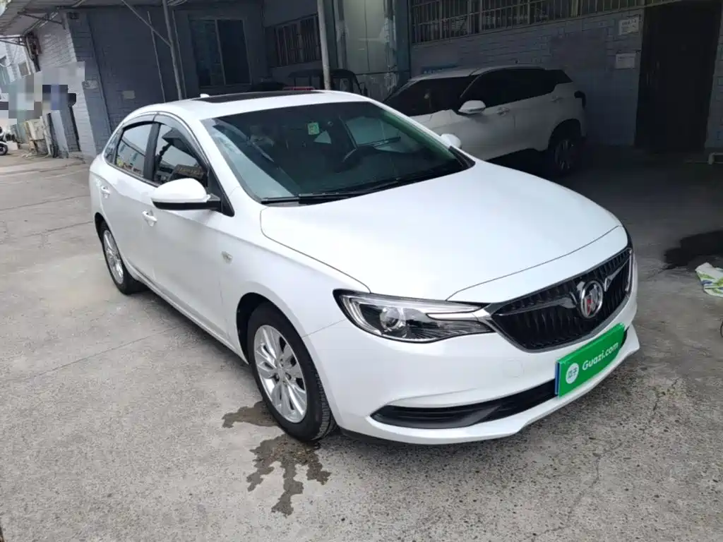 Buick Excelle 2018 — фото 4