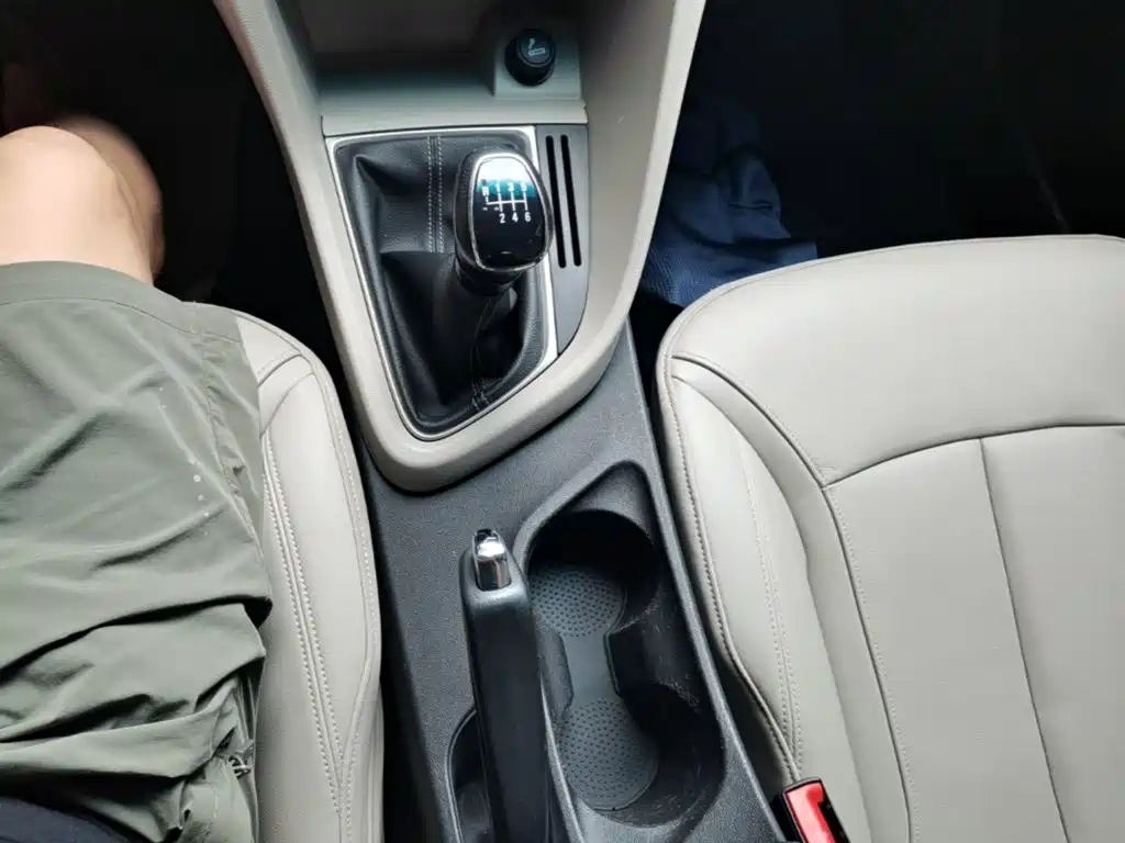 Buick Excelle 2018 — фото 14