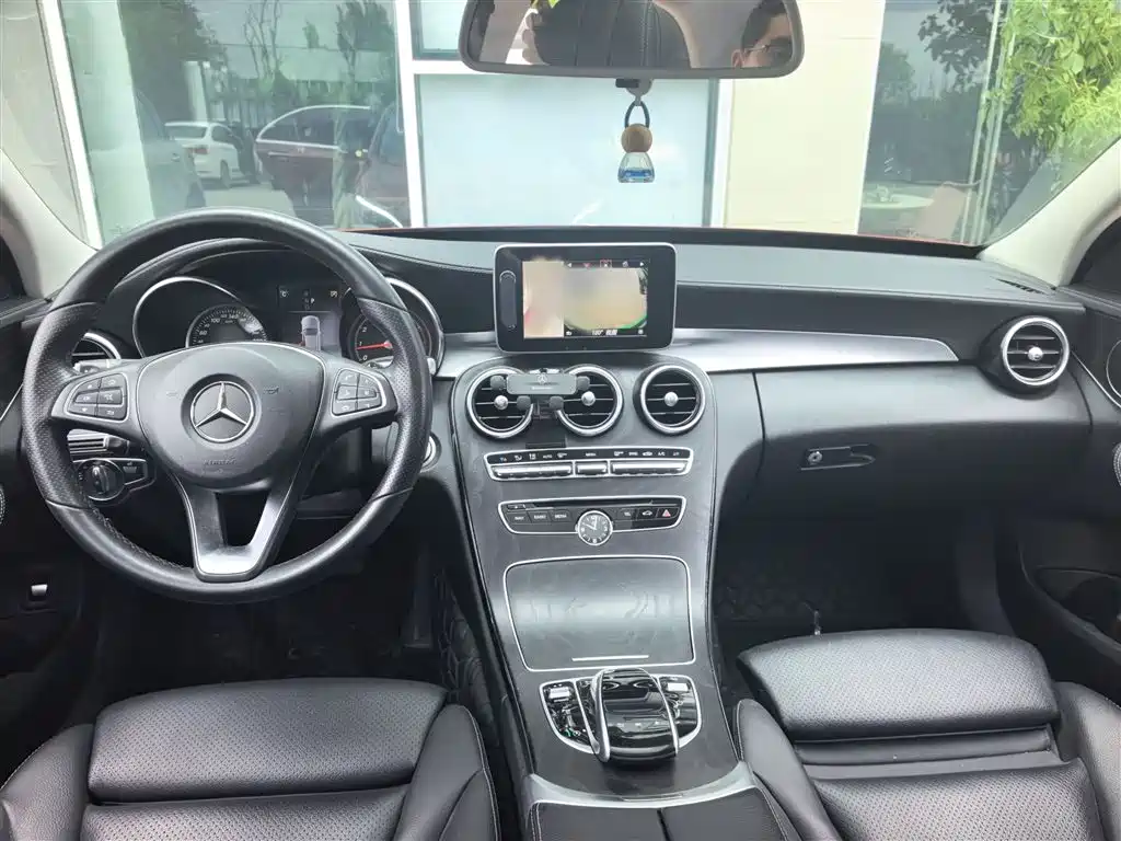 Mercedes-Benz C-Class 2018 — фото 10