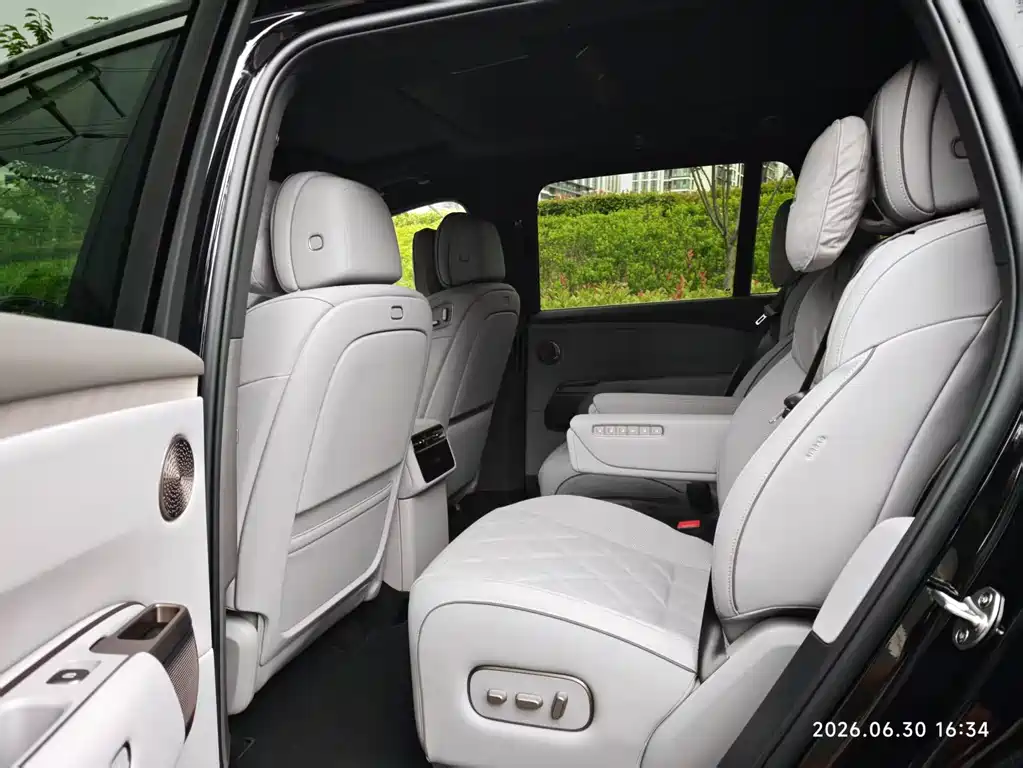 Li Auto Li L9 2026
