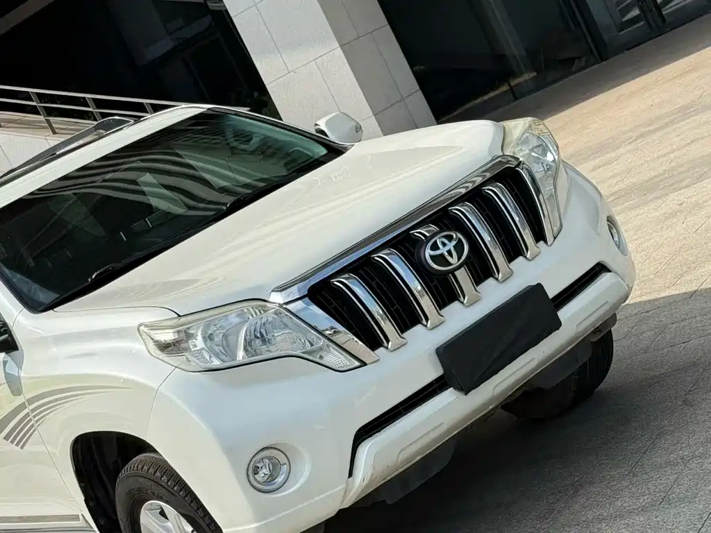 Toyota Prado 2017 — фото 9