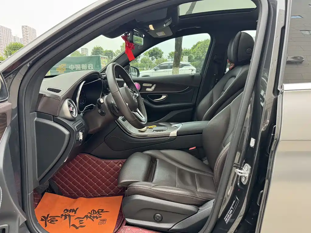 Mercedes-Benz GLC 2021