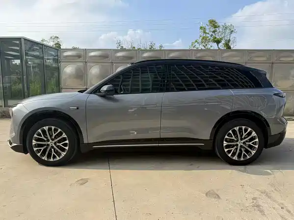 NIO ES6 2025