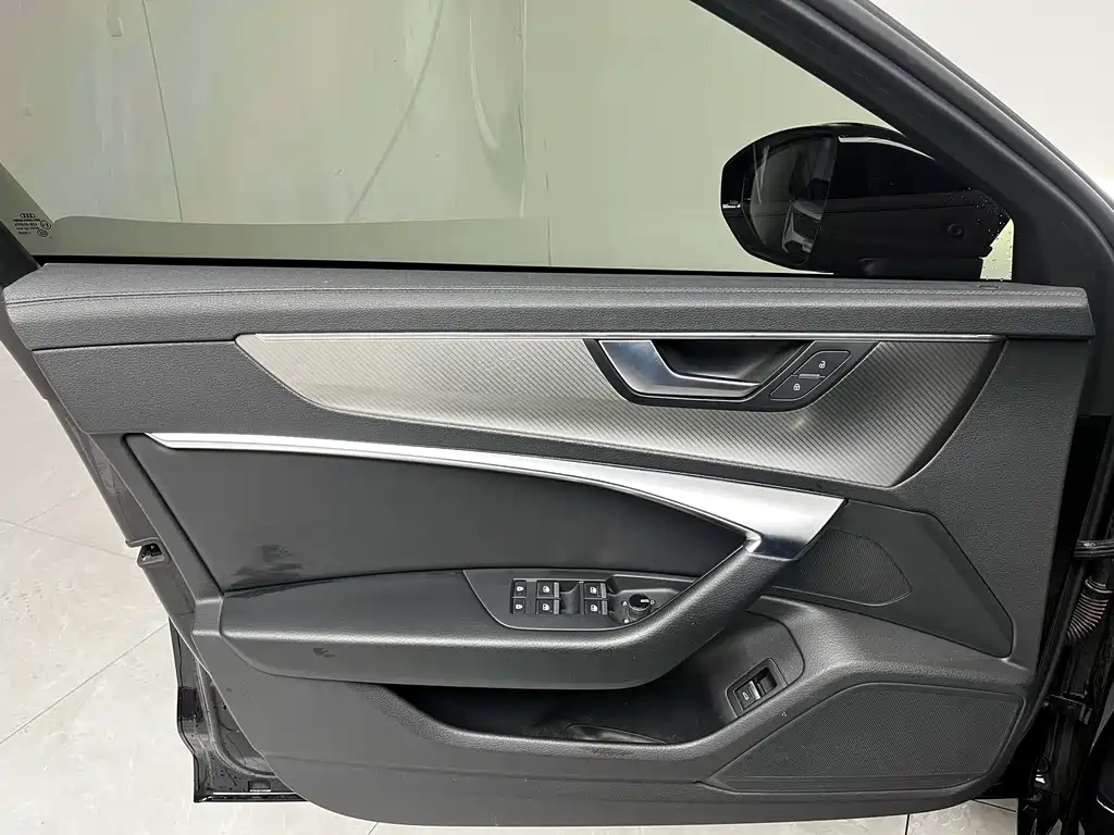 Audi A6L 2022 — фото 17