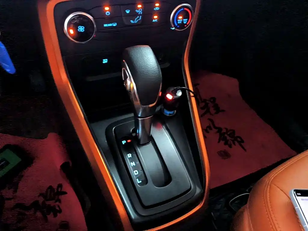 Ford Ecosport 2019 — фото 14