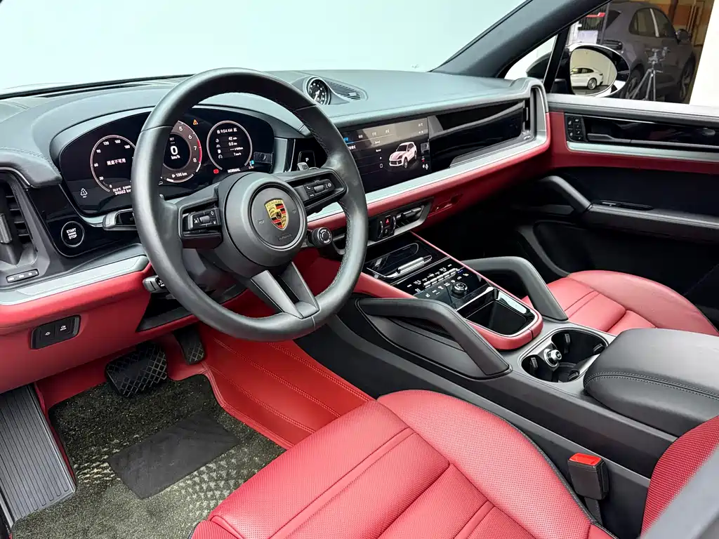 Porsche Cayenne 2025