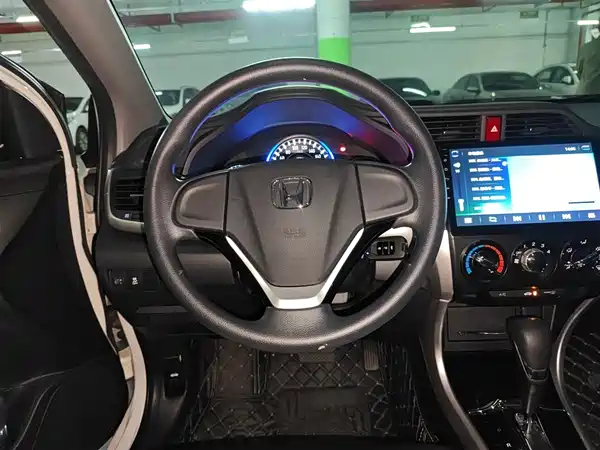Honda Crider 2016