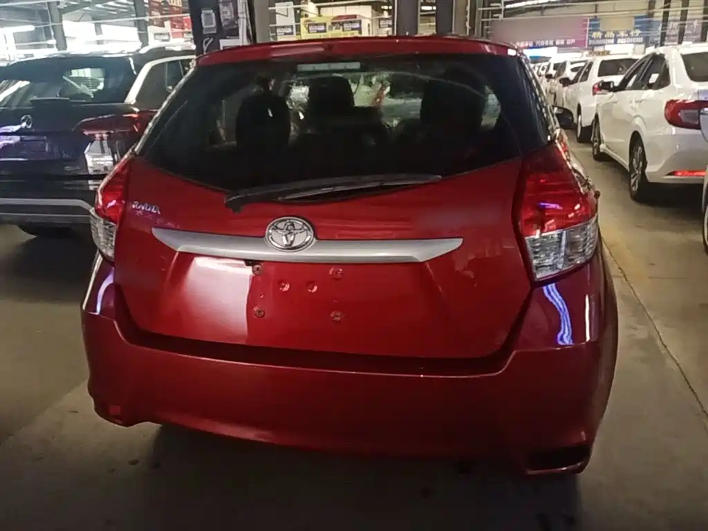 Toyota Yaris L 2016 — фото 6