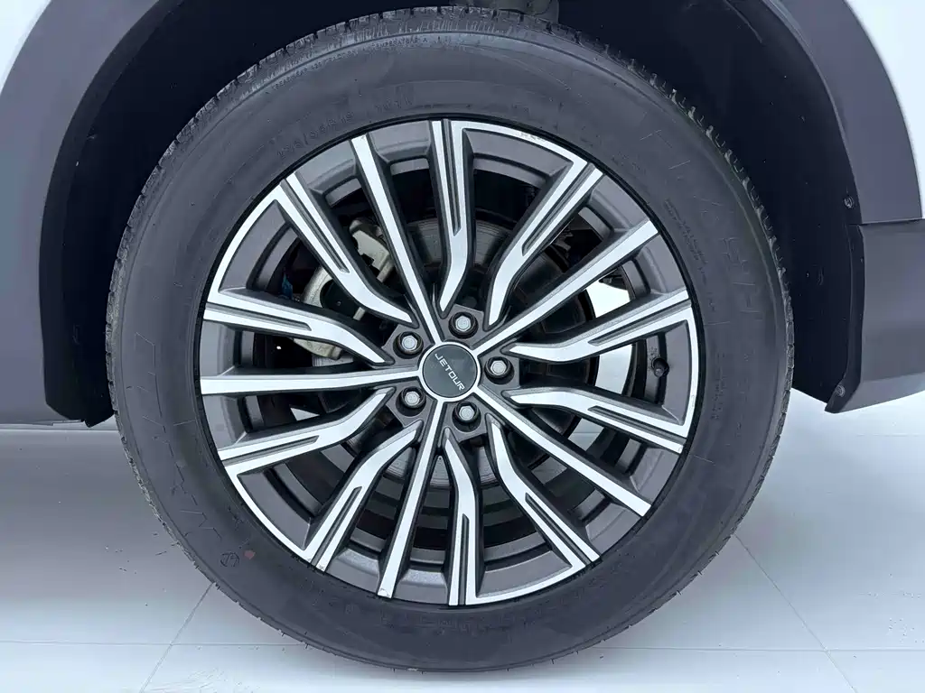 Jetour X70 PLUS 2023 — фото 15