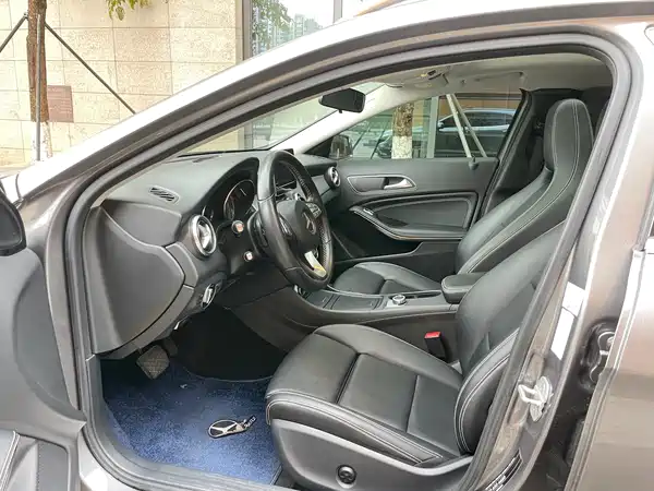 Mercedes-Benz GLA 2016