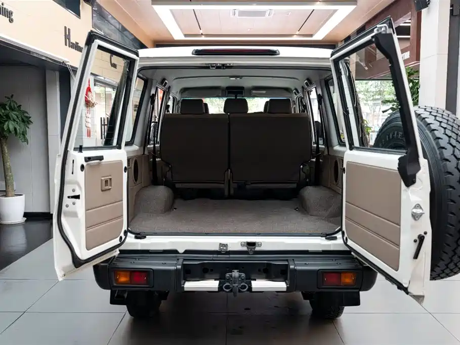 Toyota Land Cruiser 2026 — фото 6
