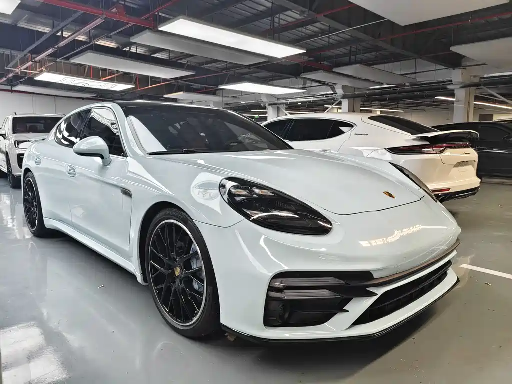 Porsche Panamera 2013